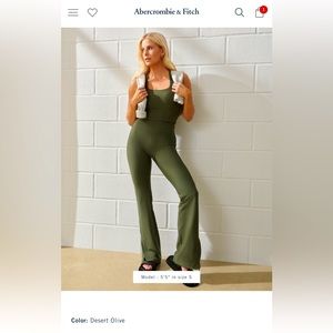 Abercrombie Split hem flare leggings NWOT